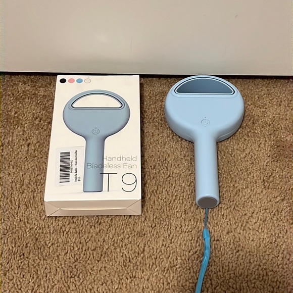 New Handheld Bladeless Fan - Picture 1 of 7